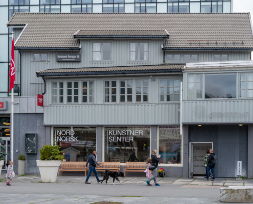 Foto av fasaden til Nordnorsk Kunstnersenter